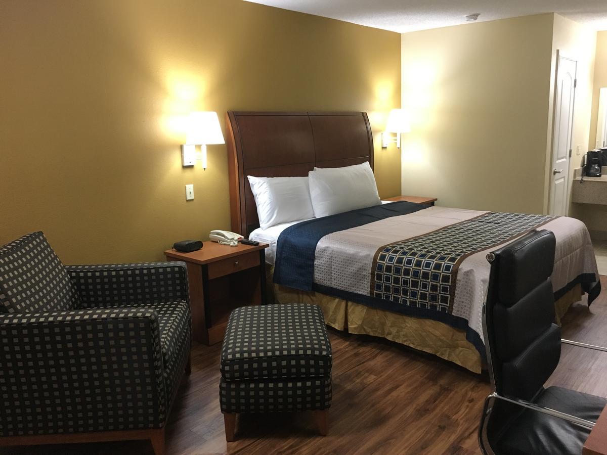 Navasota Inn Екстериор снимка